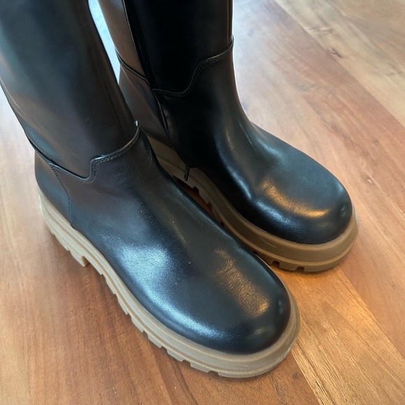 Alias Mae ◡̈ Donni Lug Sole Black Leather Boots - Picture 6 of 15